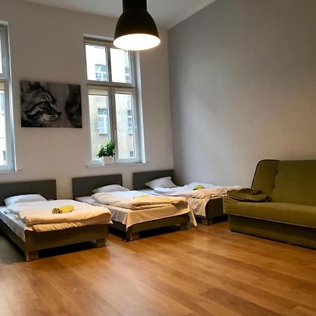Green Hostel Познань Экстерьер фото