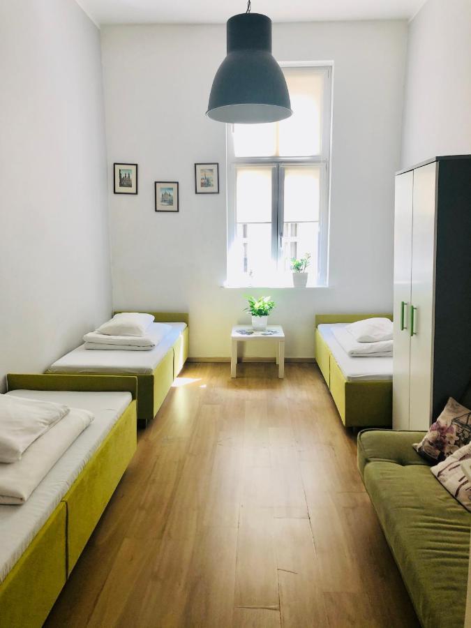 Green Hostel Познань Экстерьер фото