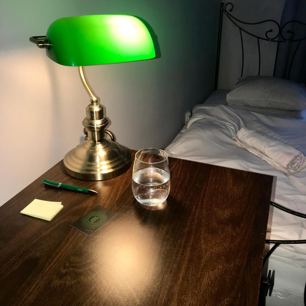 Green Hostel Познань Экстерьер фото