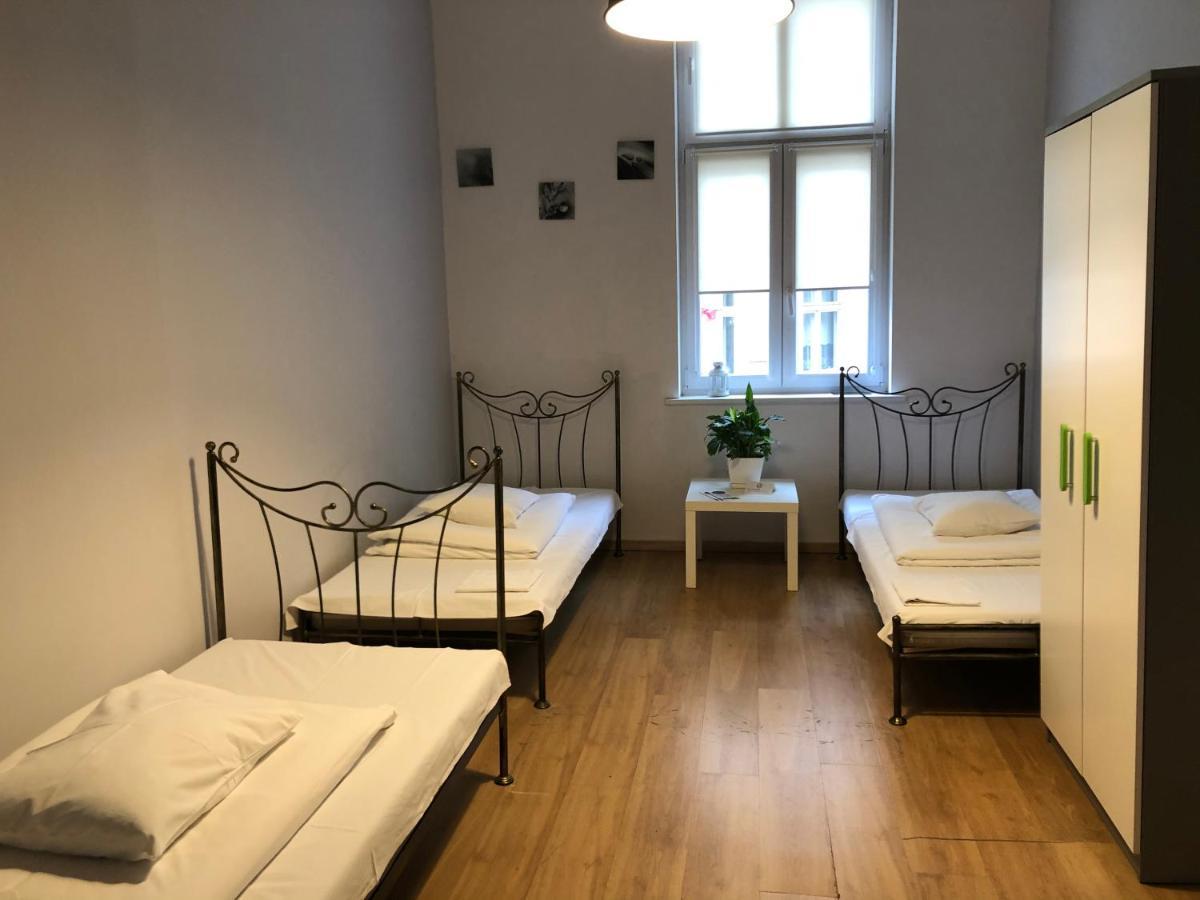 Green Hostel Познань Экстерьер фото